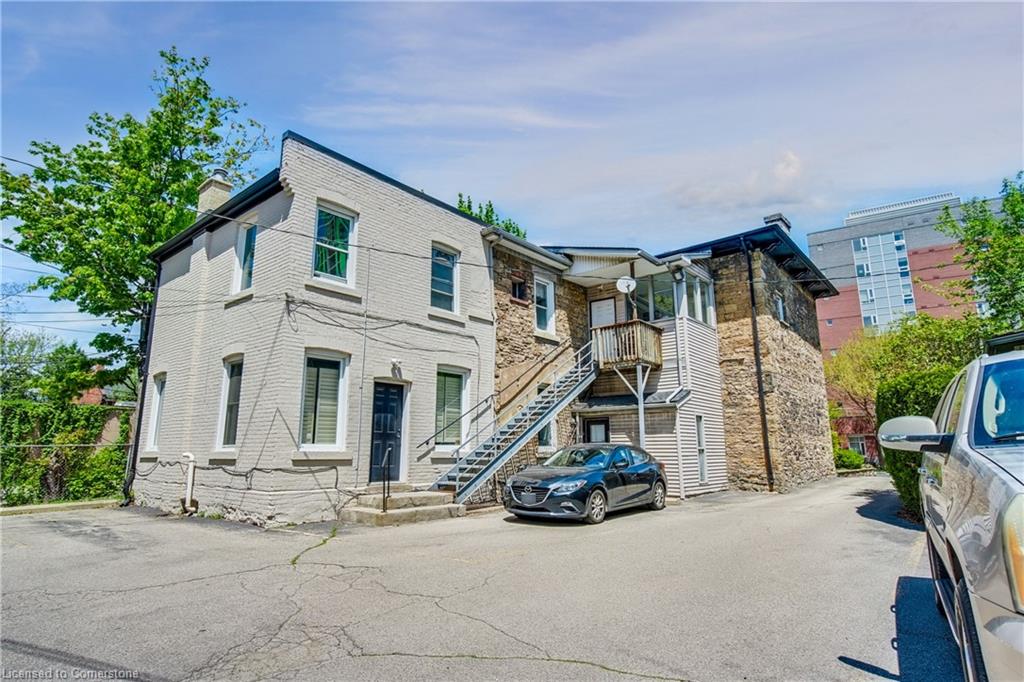 393 King Street W Property Photo 36