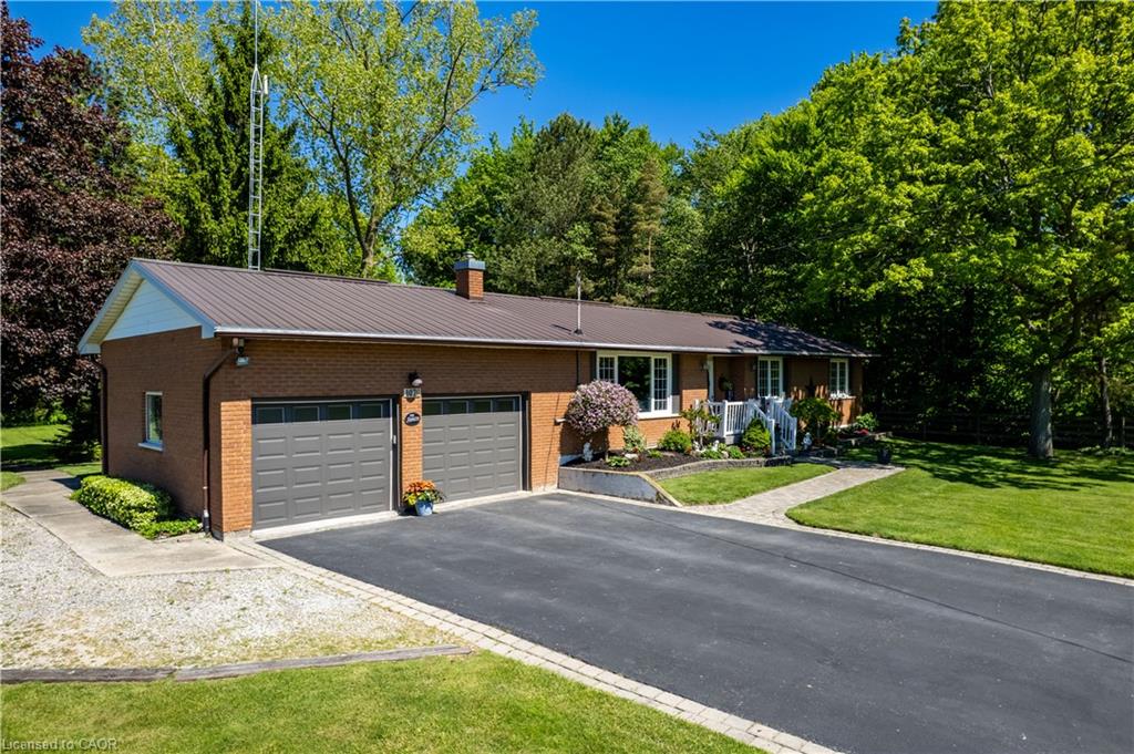 1076 Diltz Road Property Photo 3