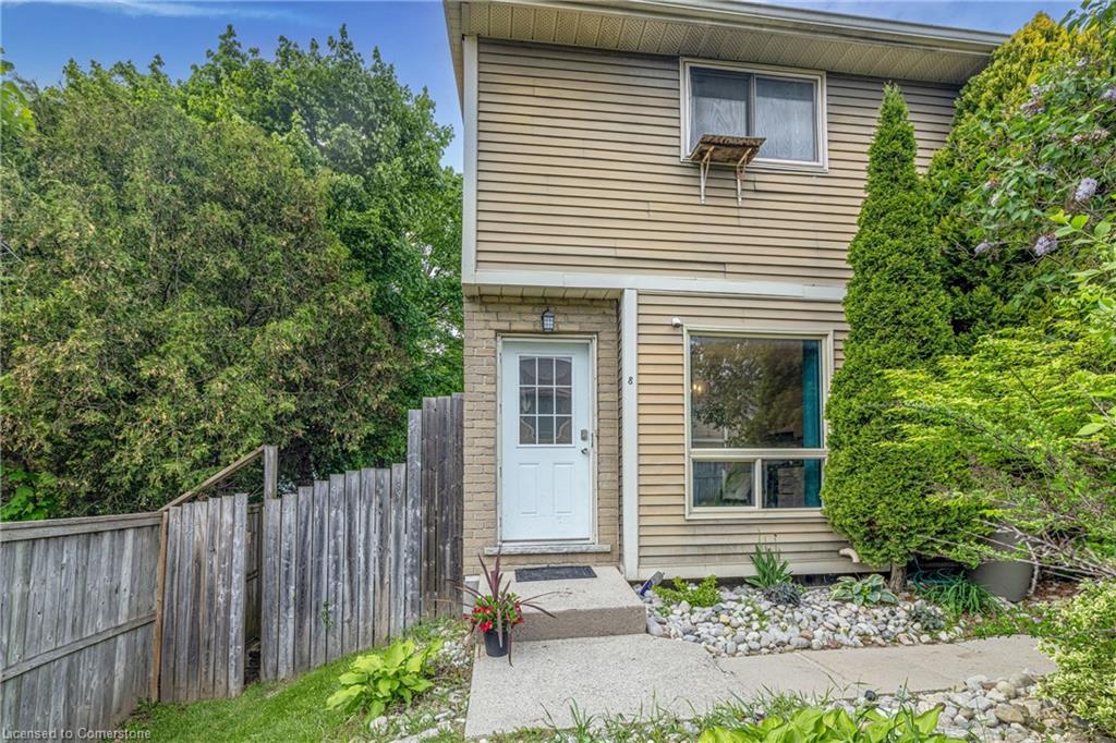 8-867 Parkinson Road Property Photo 1