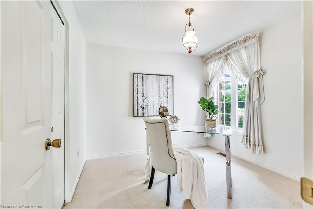 47 Winter Way Property Photo 16