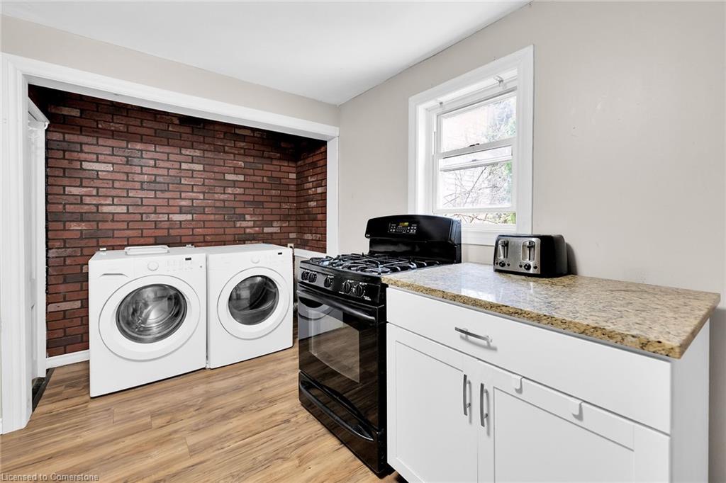210 Darling Street Property Photo 13
