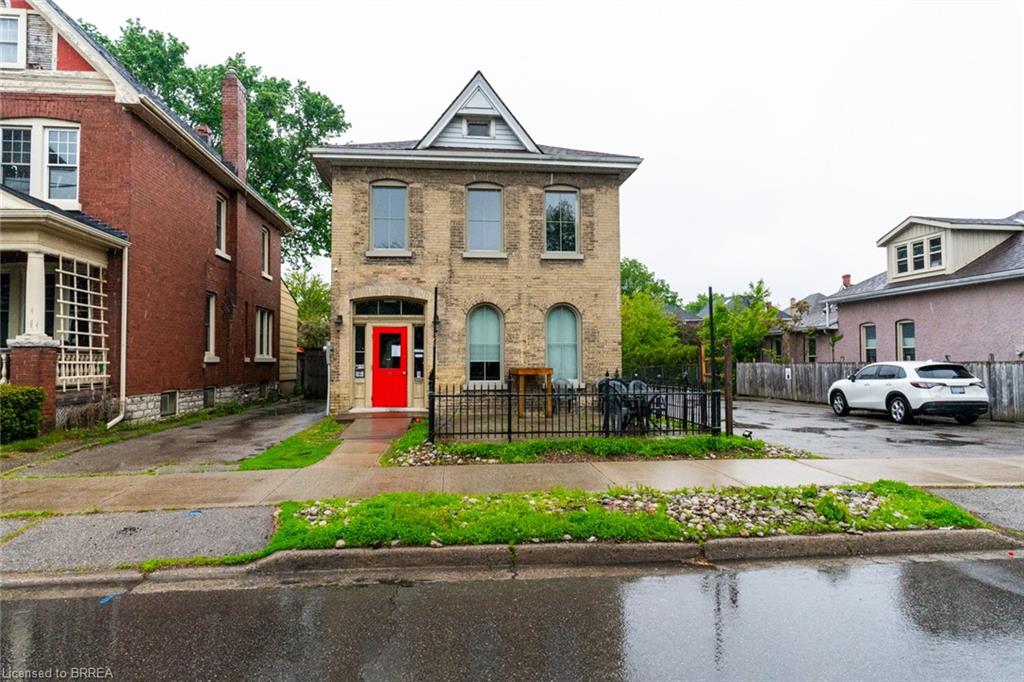 199 Brant Avenue Property Photo 6