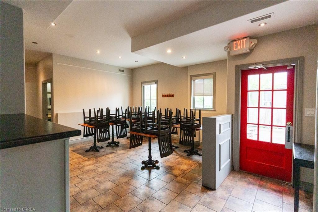 199 Brant Avenue Property Photo 17