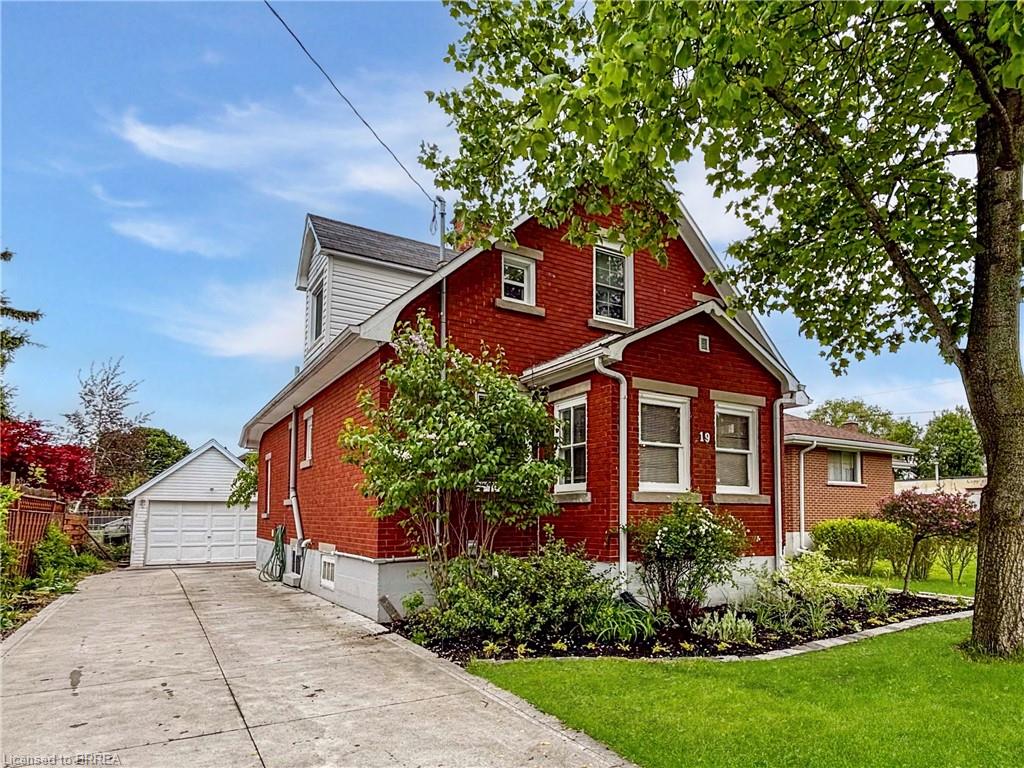 19 Rowanwood Avenue Property Photo 1