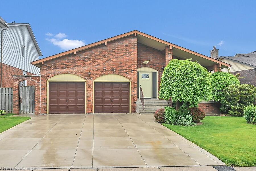 10 Peacock Place Property Photo 1