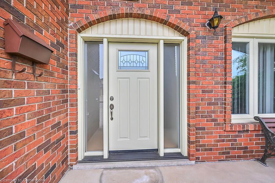 10 Peacock Place Property Photo 6