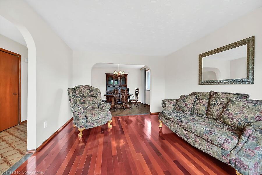10 Peacock Place Property Photo 10