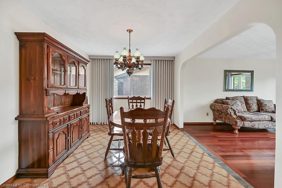 10 Peacock Place Property Photo 14