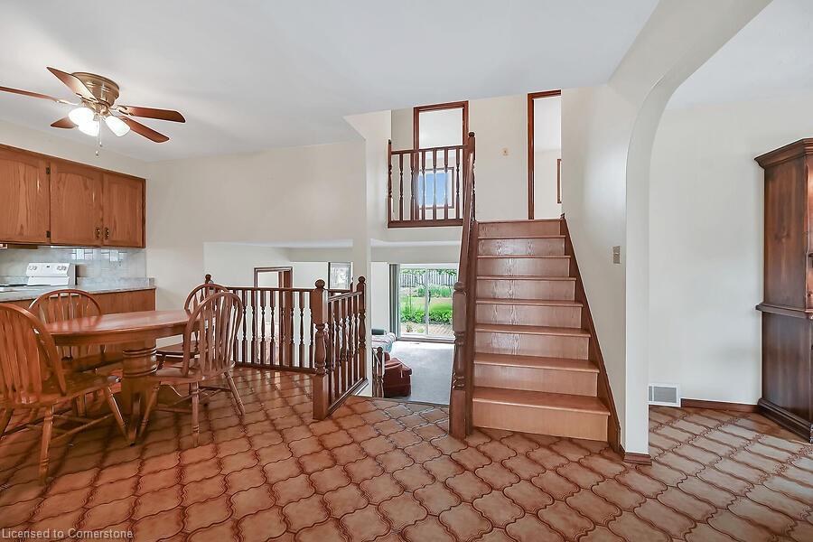 10 Peacock Place Property Photo 20