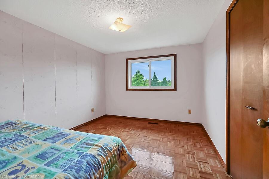 10 Peacock Place Property Photo 24