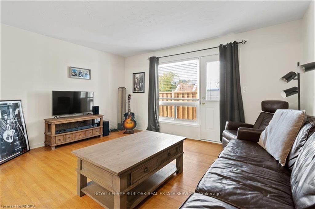 2-11 Colmar Place Property Photo 8