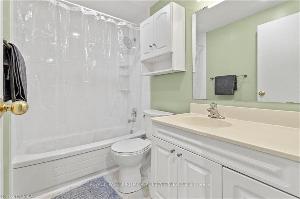 2-11 Colmar Place Property Photo 18