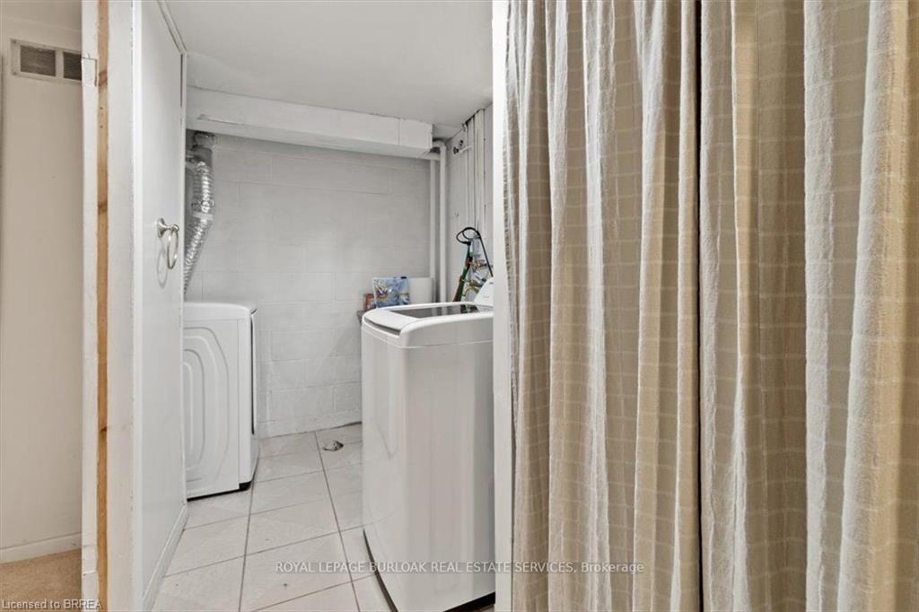2-11 Colmar Place Property Photo 25