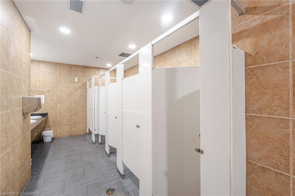 50 Kennedy Road S Property Photo 28