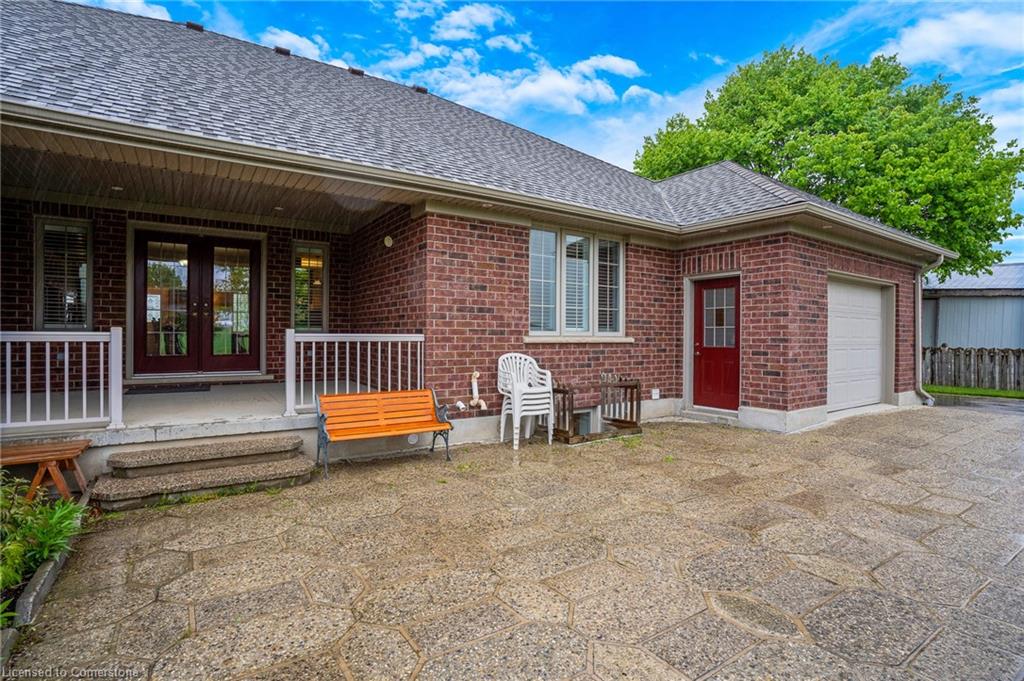 1788 Lobsinger Line Property Photo 4