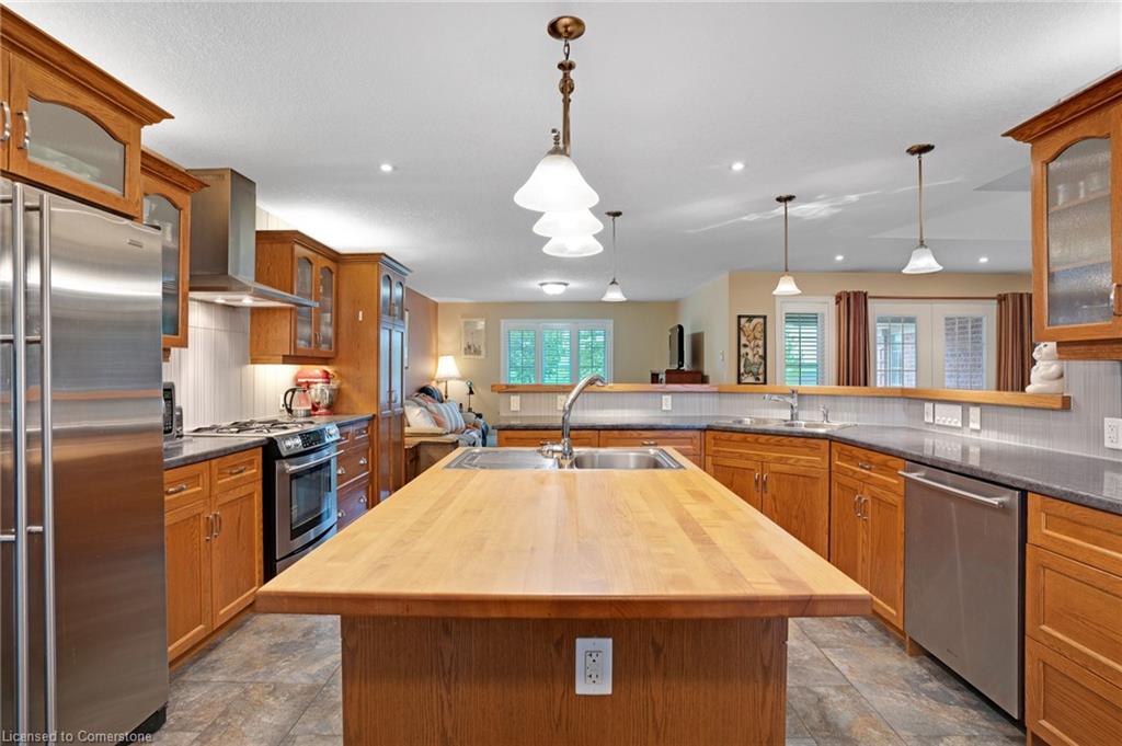 1788 Lobsinger Line Property Photo 12