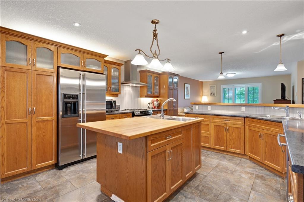 1788 Lobsinger Line Property Photo 13