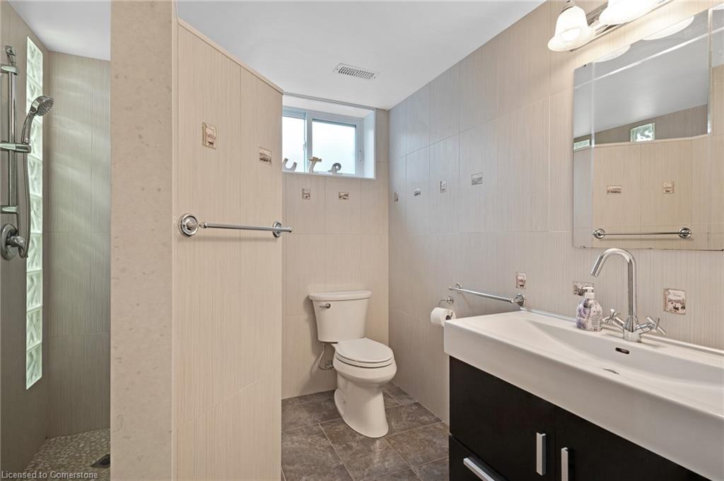 1788 Lobsinger Line Property Photo 37