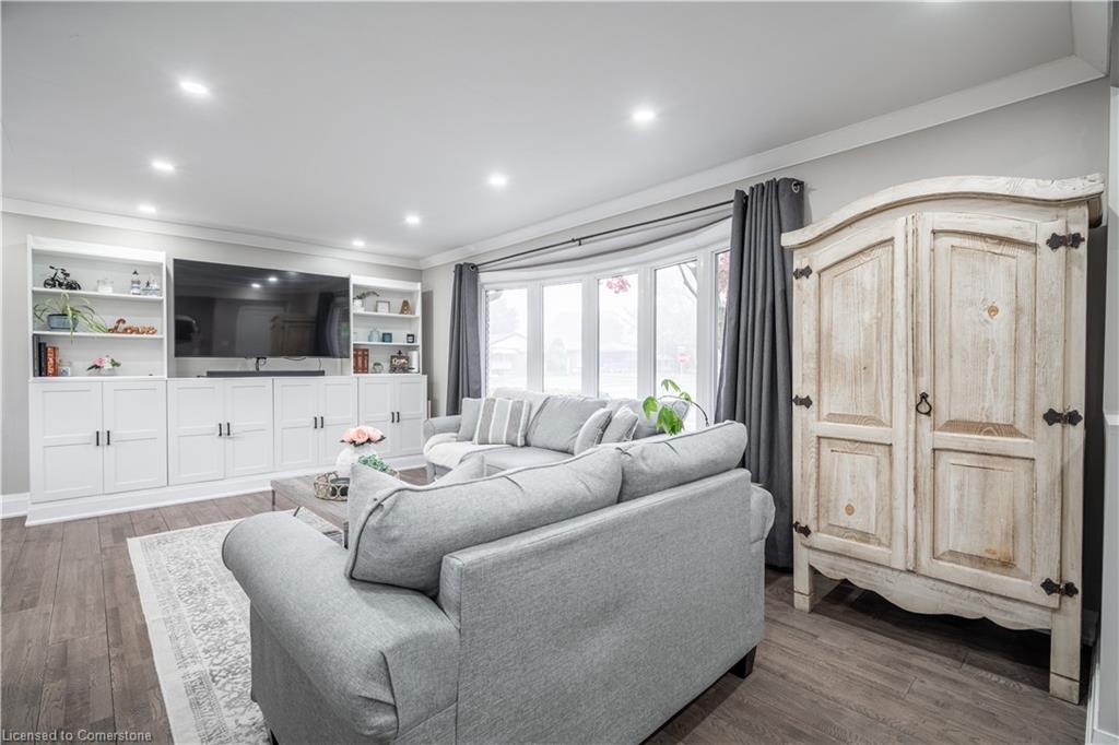 2 Lynford Avenue Property Photo 10