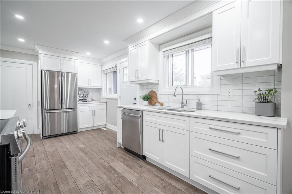 2 Lynford Avenue Property Photo 17