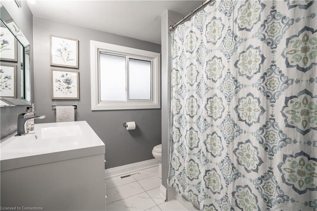 2 Lynford Avenue Property Photo 30