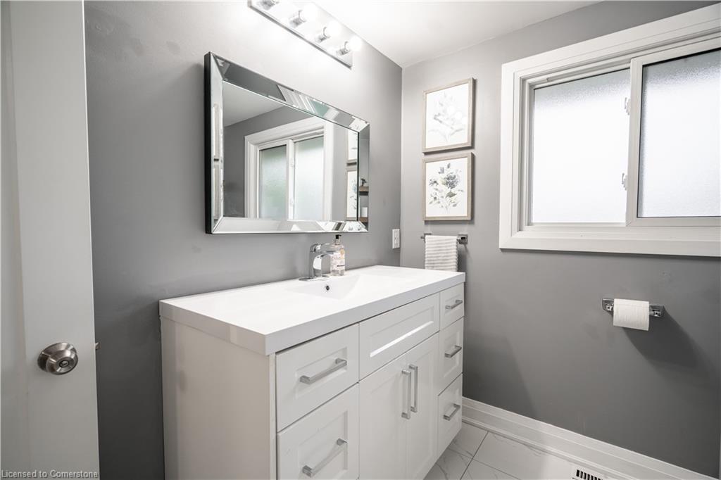 2 Lynford Avenue Property Photo 31
