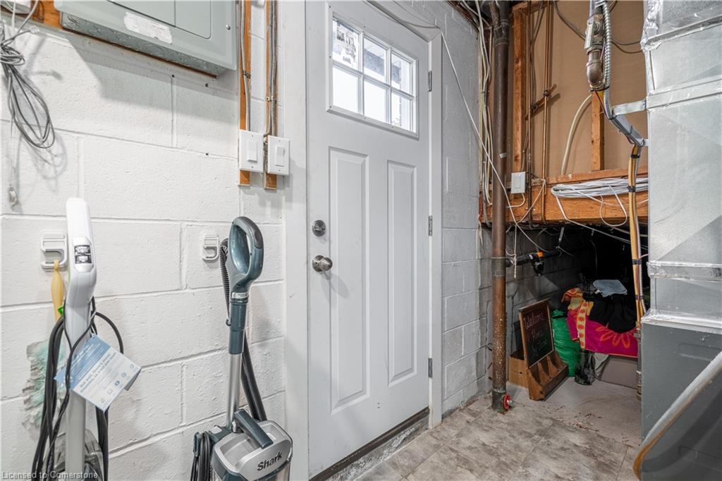 2 Lynford Avenue Property Photo 37