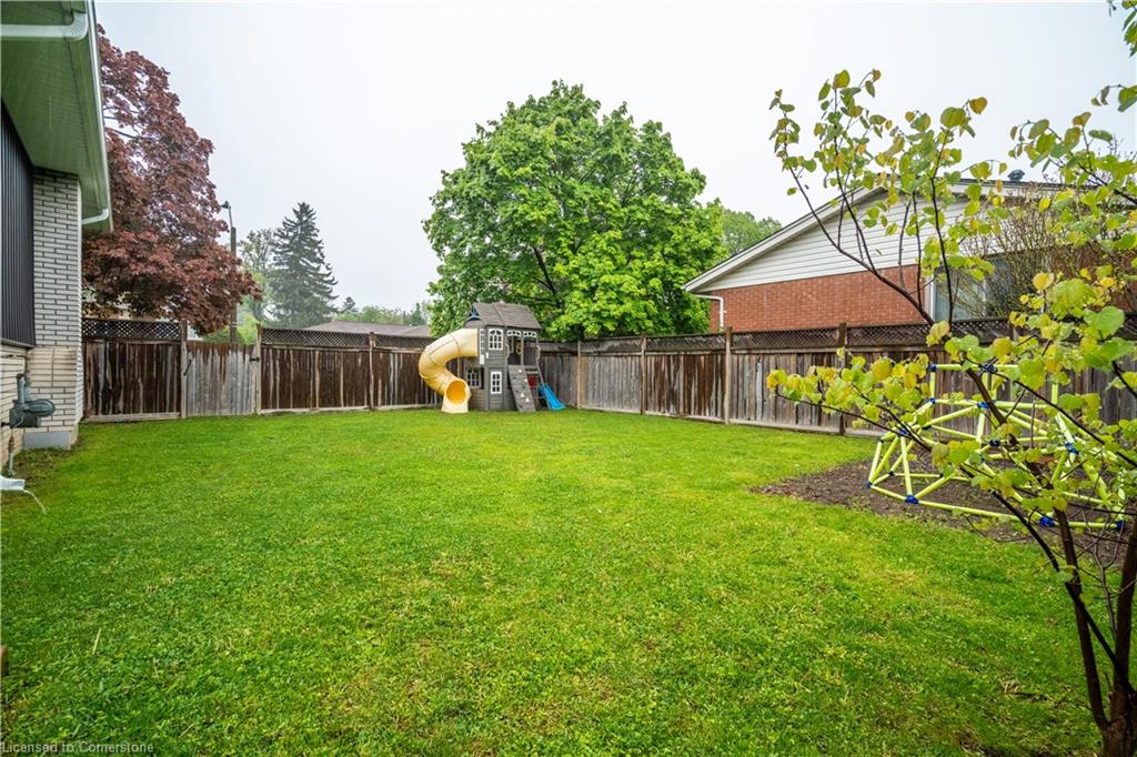 2 Lynford Avenue Property Photo 40