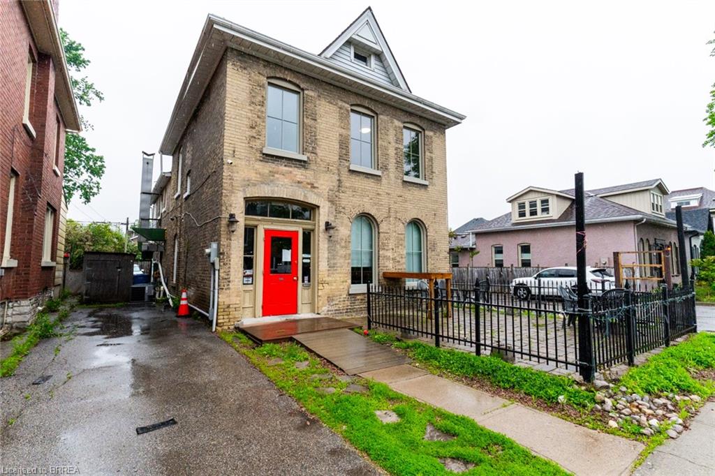 199 Brant Avenue Property Photo 6
