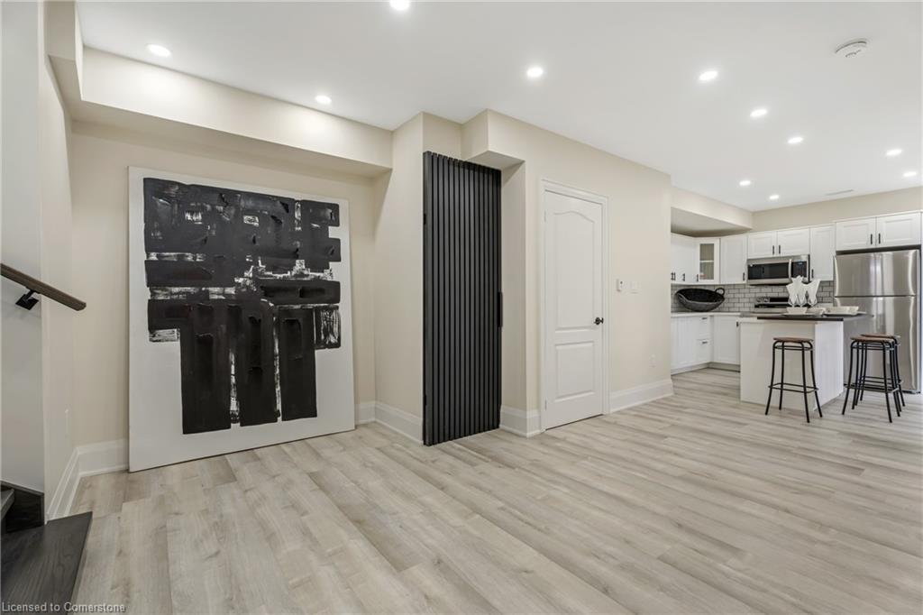38 East 16th Street Property Photo 24