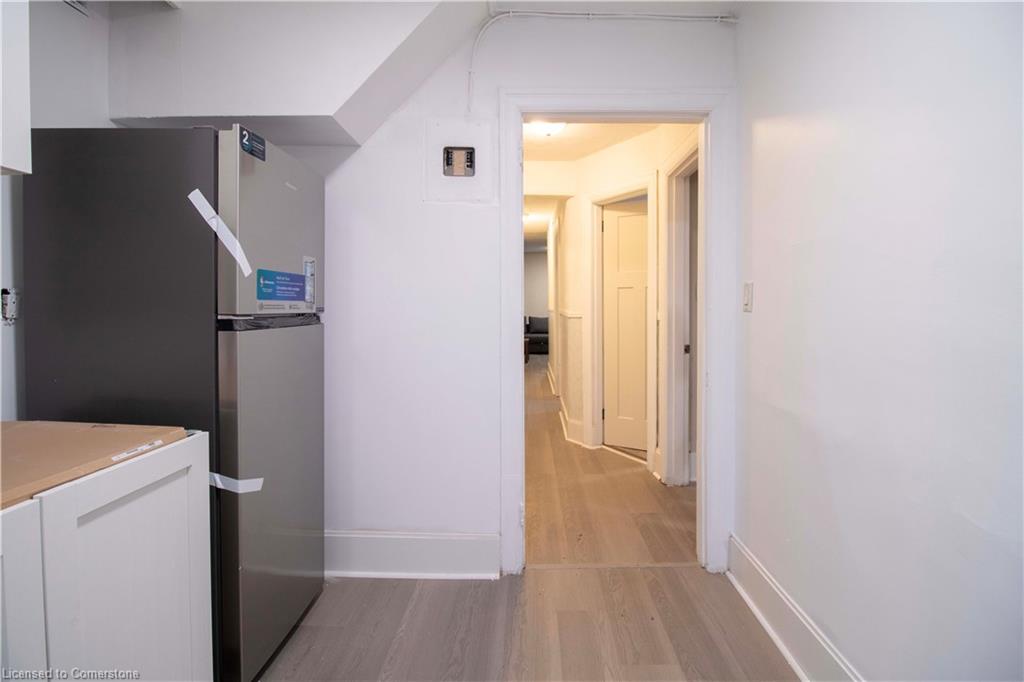 417 King Street W Property Photo 7