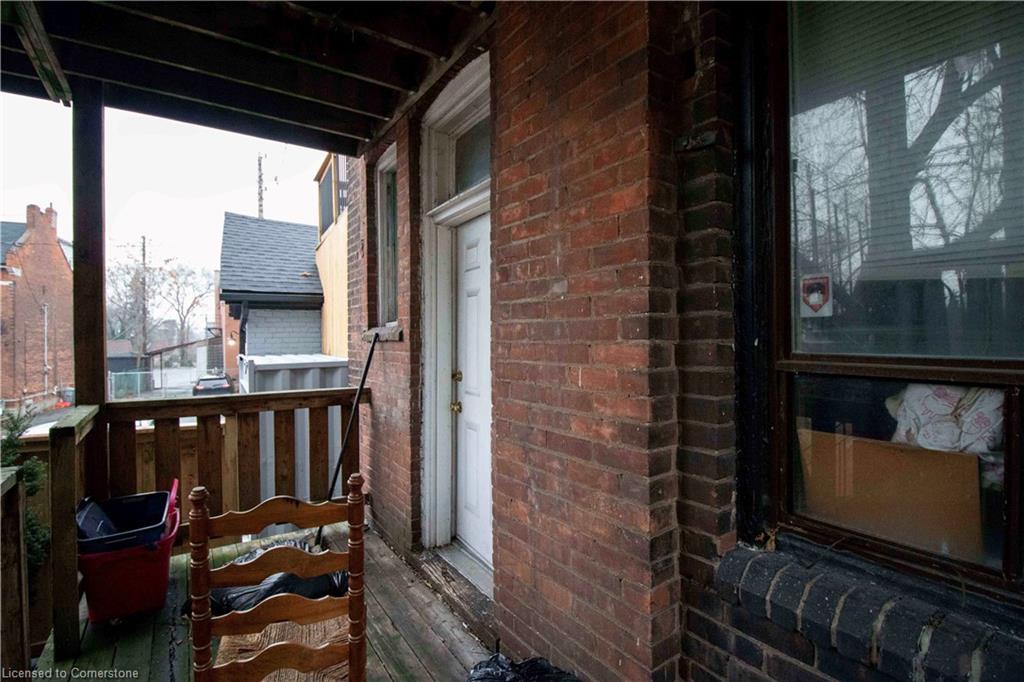 417 King Street W Property Photo 36