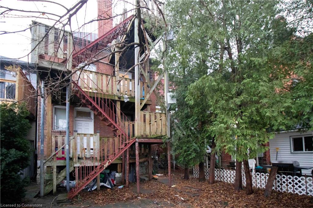 417 King Street W Property Photo 37