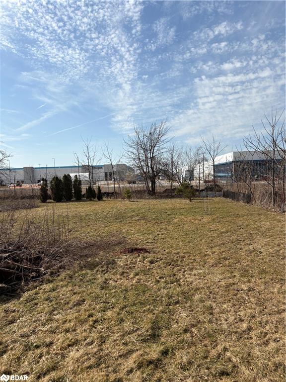 2492 Upper James Street Property Photo 4