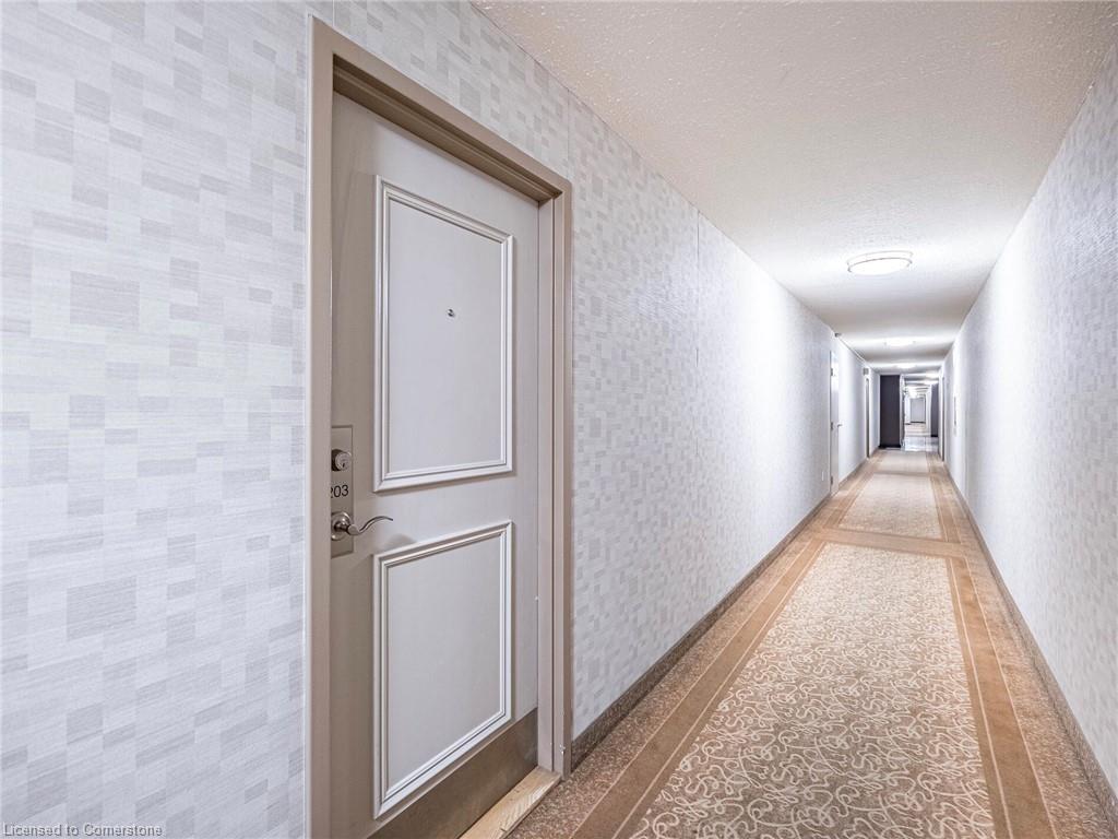 203-1300 Mississauga Valley Boulevard Property Photo 4