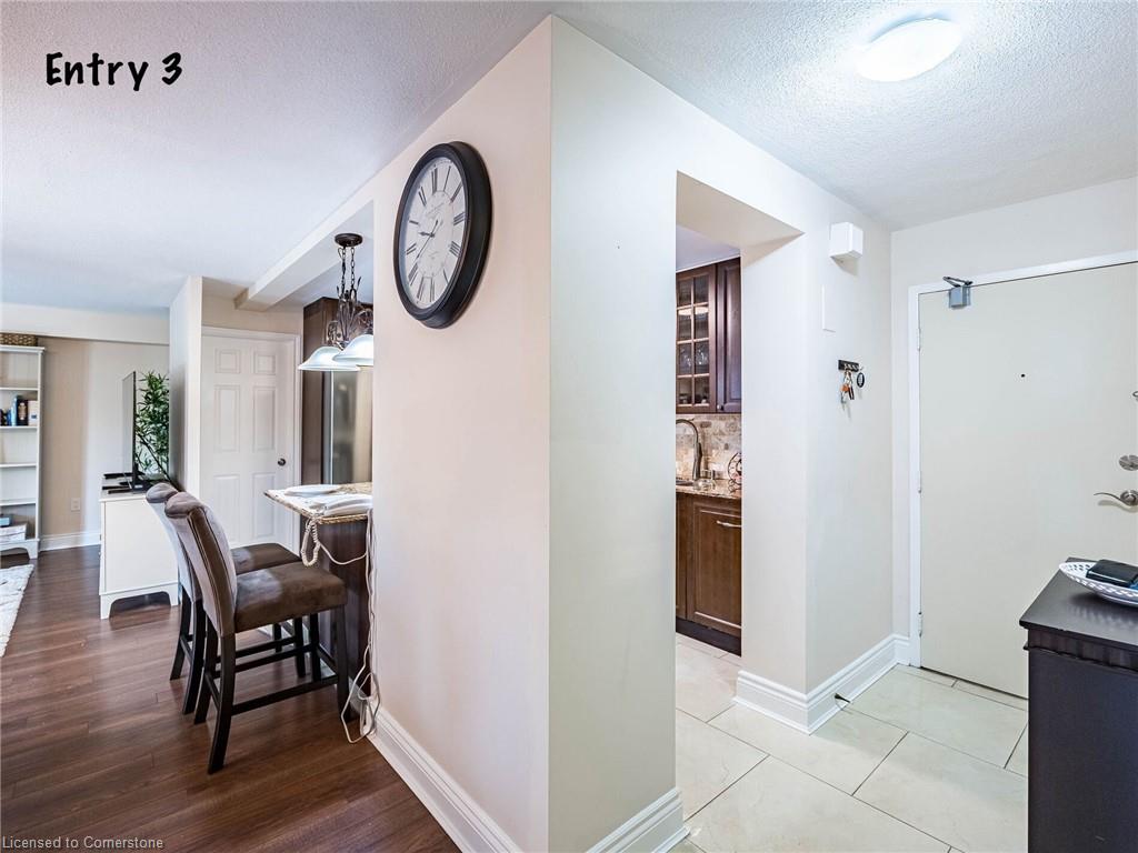 203-1300 Mississauga Valley Boulevard Property Photo 7
