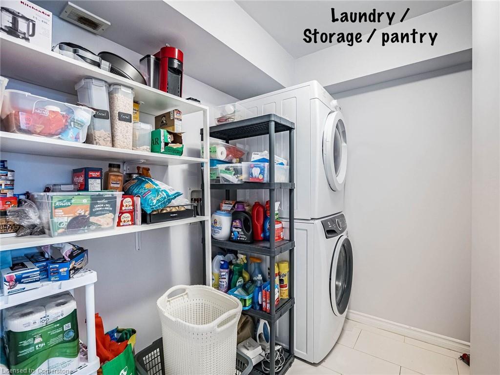 203-1300 Mississauga Valley Boulevard Property Photo 10