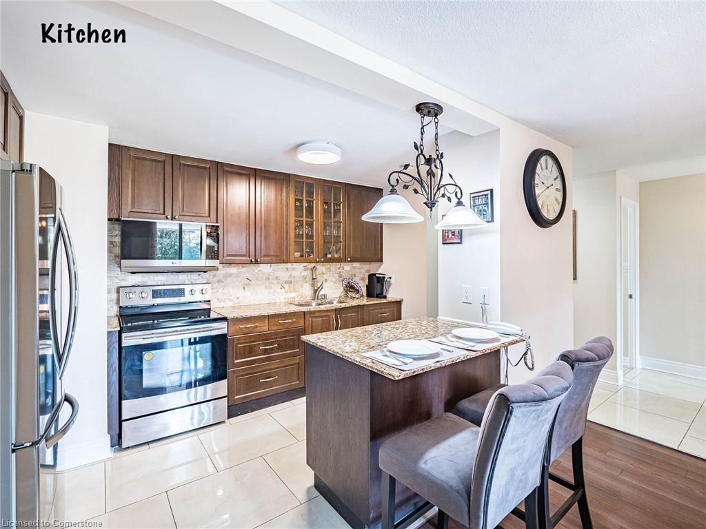 203-1300 Mississauga Valley Boulevard Property Photo 12