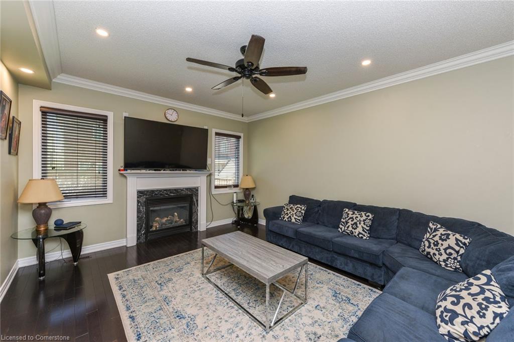 304 Dalgleish Garden Property Photo 12