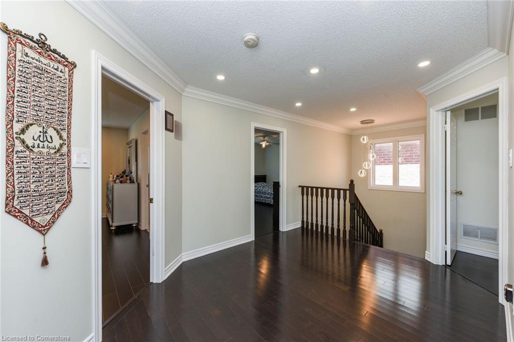 304 Dalgleish Garden Property Photo 15