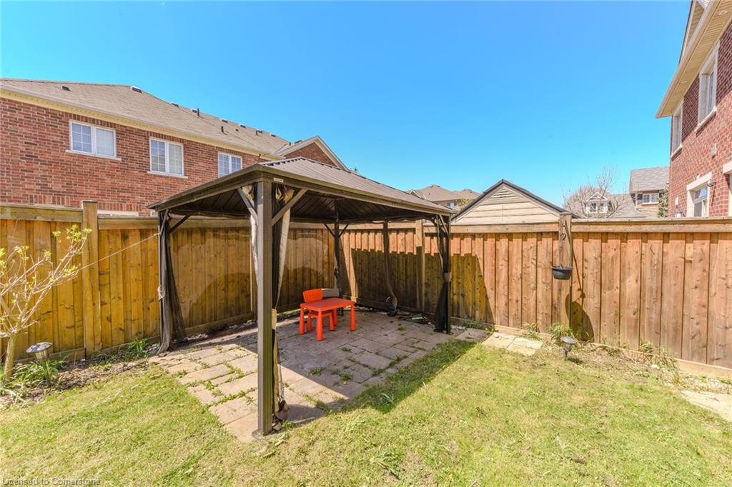 304 Dalgleish Garden Property Photo 31