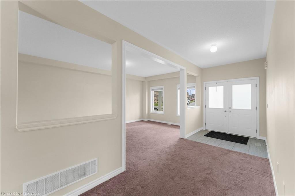 25 Todd Crescent W Property Photo 2