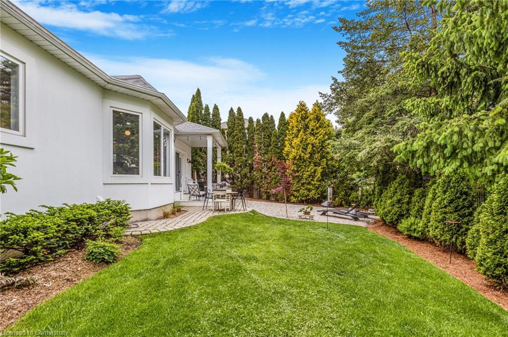 667 Highvalley Road Property Photo 33