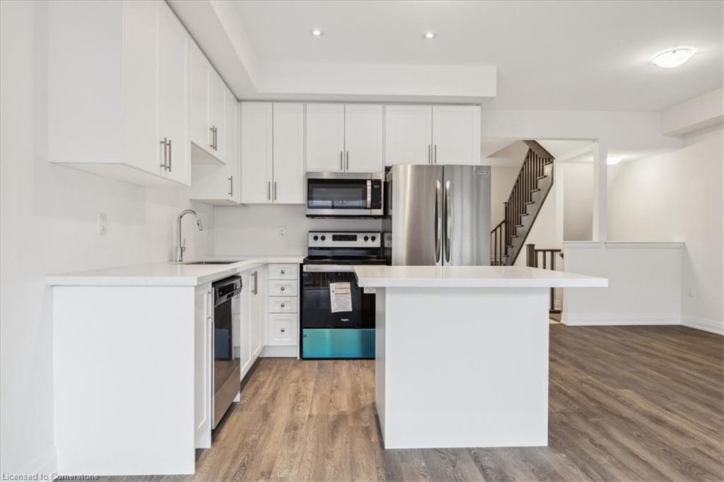 64 Cosmopolitan Common Property Photo 13