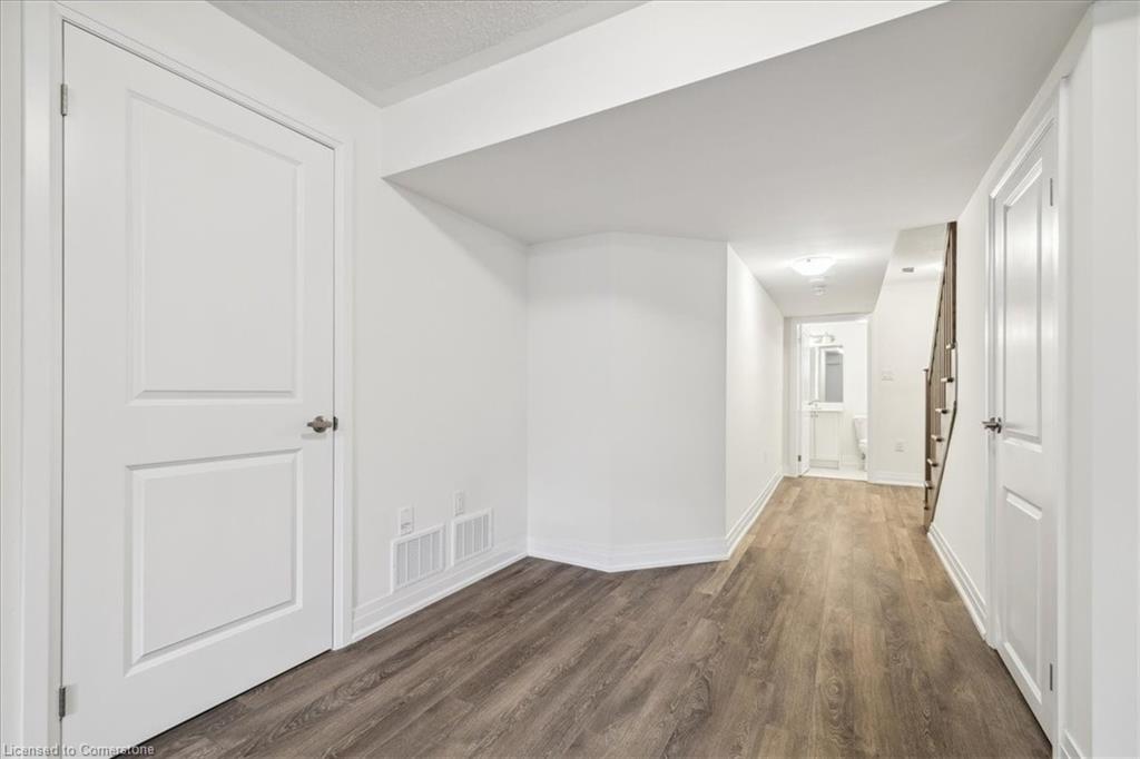 64 Cosmopolitan Common Property Photo 32