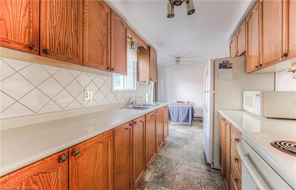 10 Catalina Court Property Photo 6