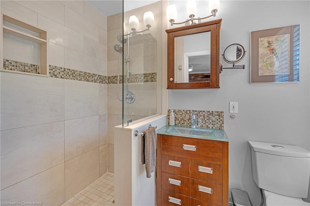2482 Waterford Street Property Photo 17
