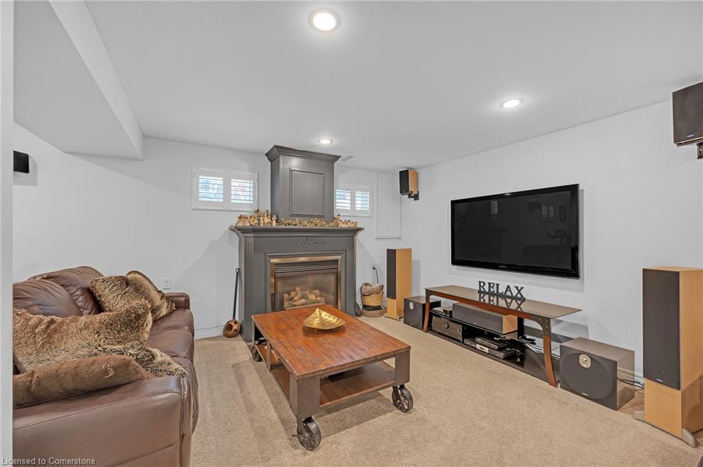 2482 Waterford Street Property Photo 29