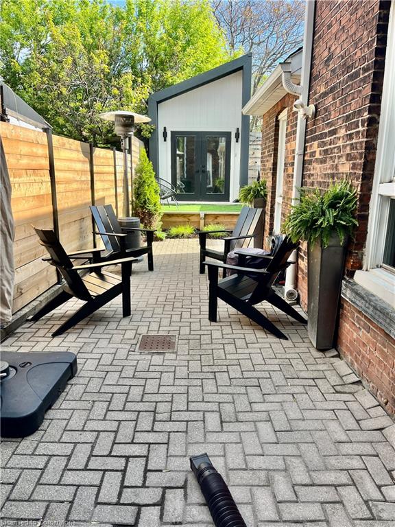 81 Murray Street E Property Photo 11