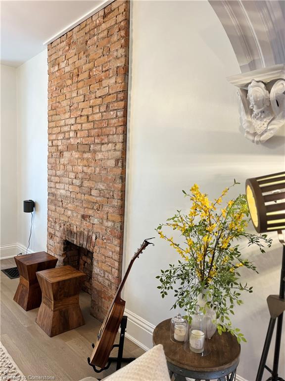 81 Murray Street E Property Photo 21